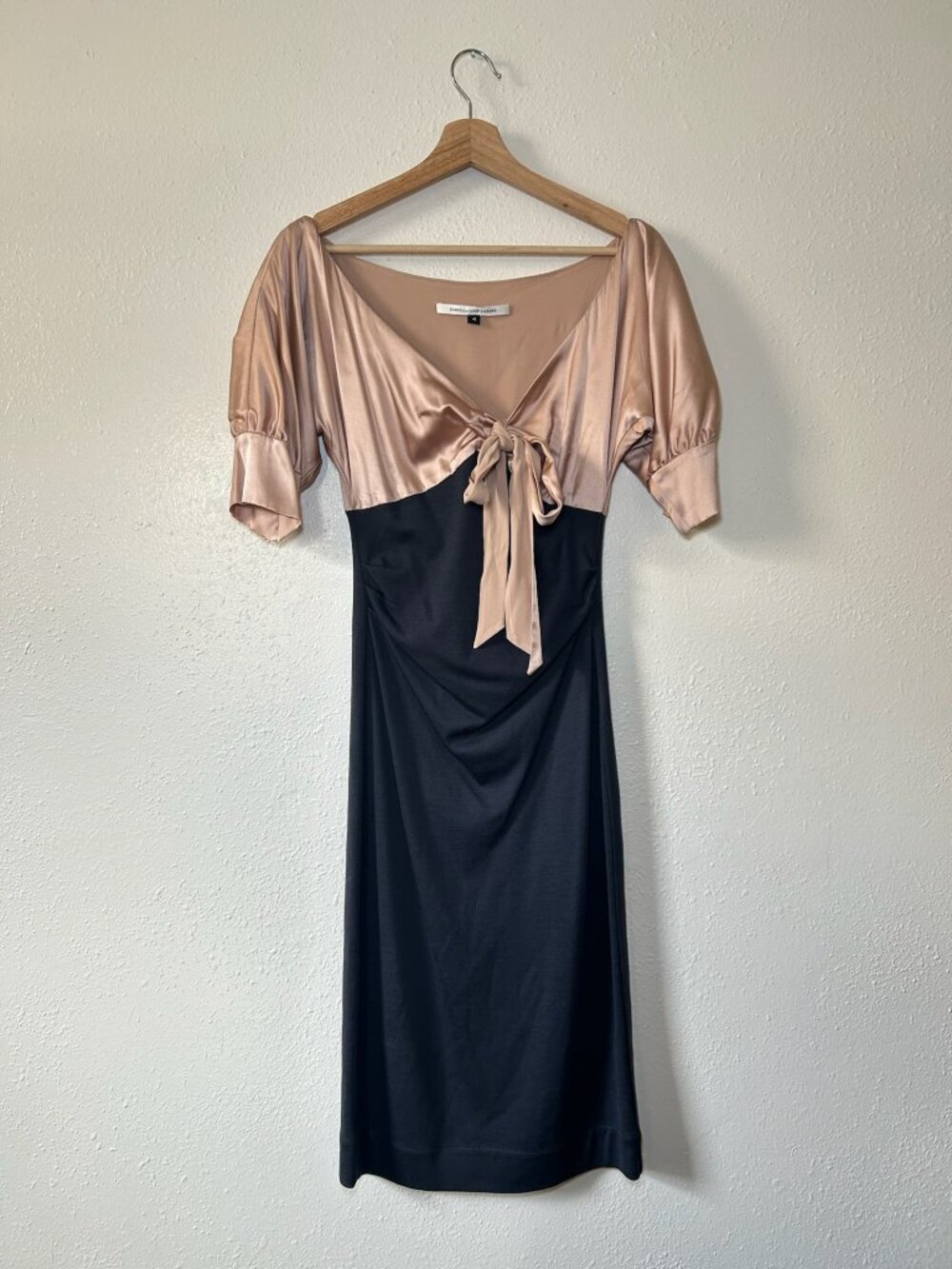 Diane von Furstenberg Knee Length Silk and Wool Knit Dress - Picture 2 of 5